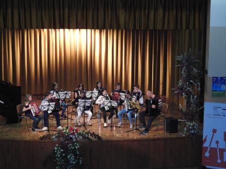 Letni nastop učencev Glasbene šole Slavka Osterca Ljutomer – dislocirani oddelek Razkrižje 34